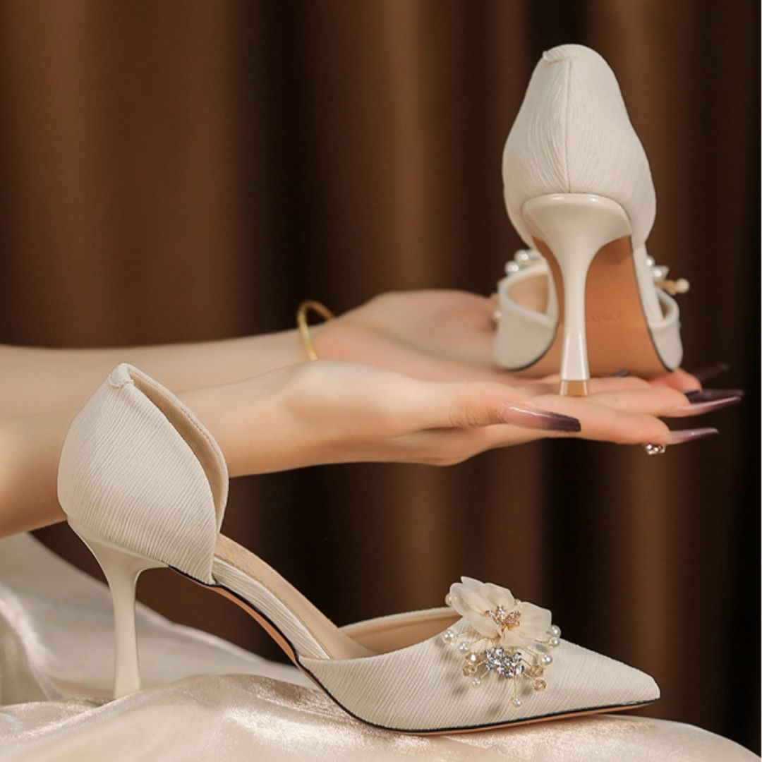 Komal Phool white bridal heel by Ozzaro