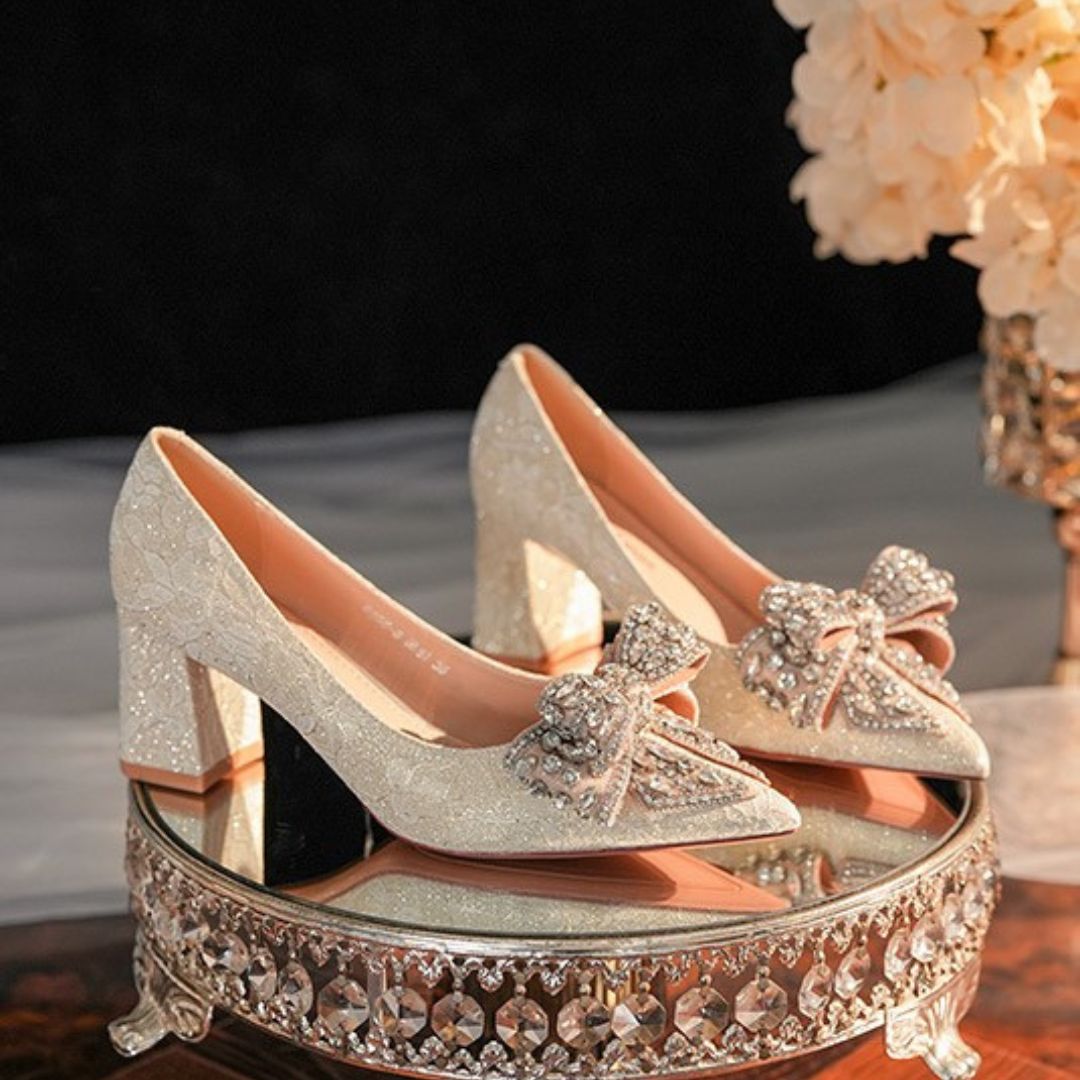 Chamakti Shaam champagne gold bridal heel by Ozzaro