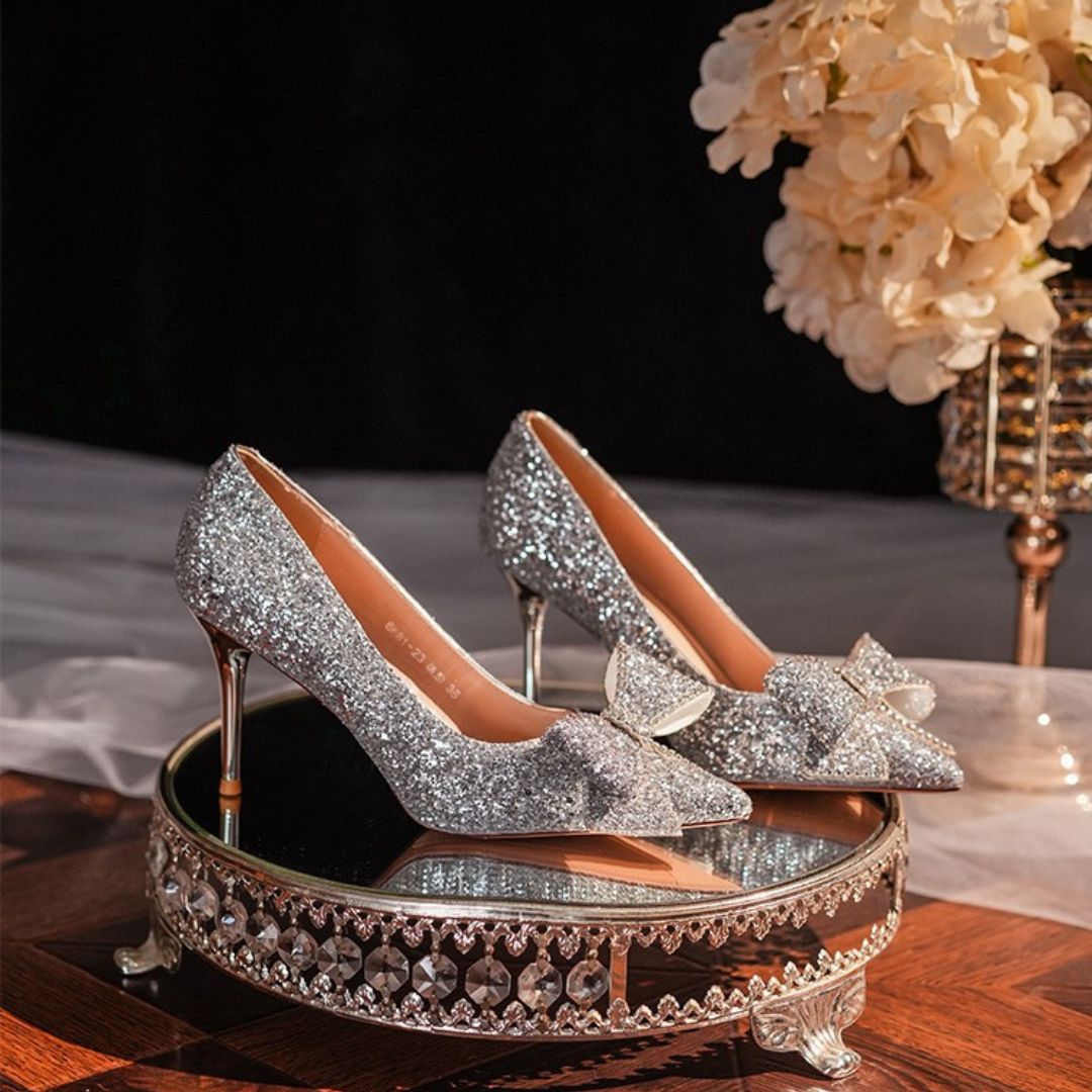 Jhoomti Chandni silver shimmer bridal heel by Ozzaro