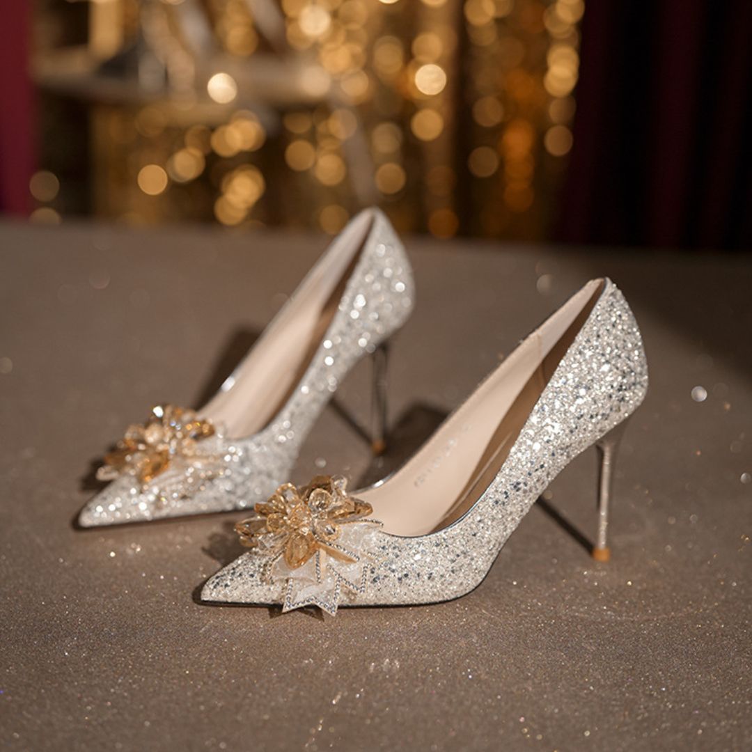 Sona Sa Sitaara silver gold bridal heel by Ozzaro