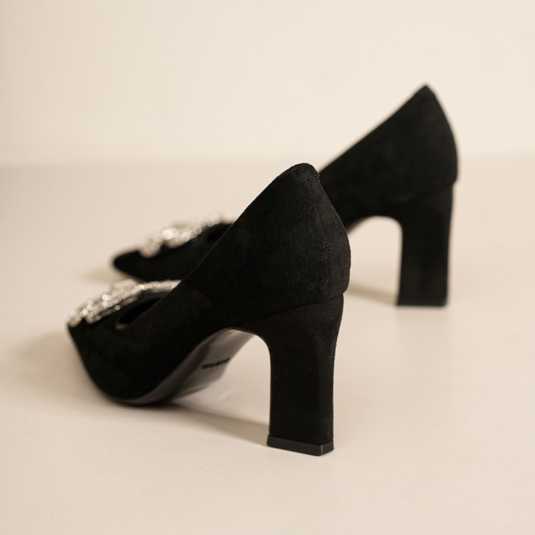 Black Block-Party heel with decorative brooches 