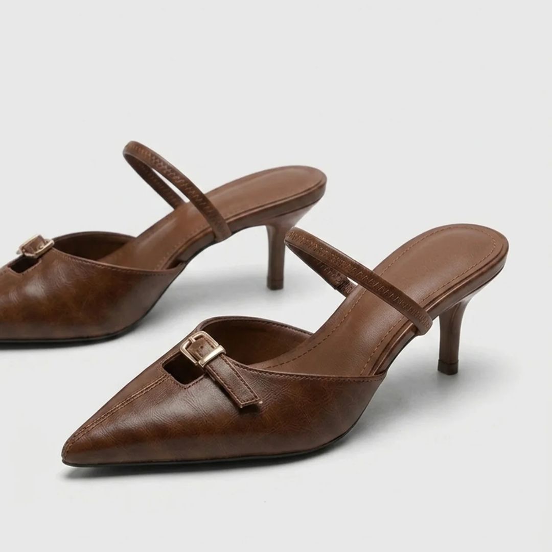 Fine Strap - Brown Kitten Heel
