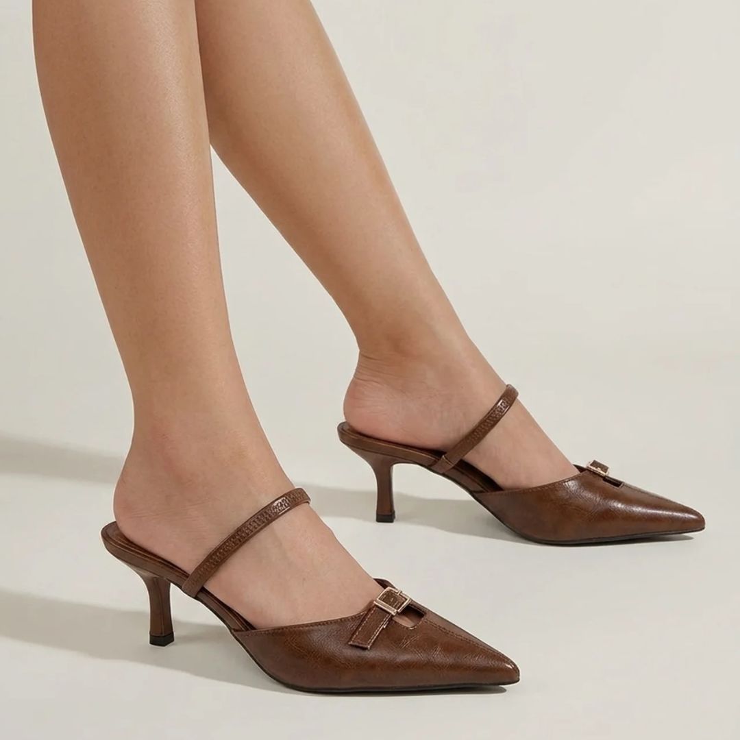 Fine Strap - Brown Kitten Heel