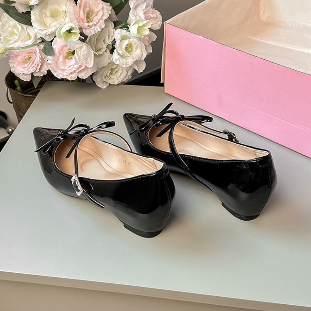 Black Low heel Pump