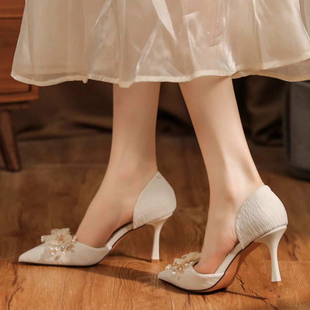 Komal Phool — White Bridal Embelished Heel | Ozzaro