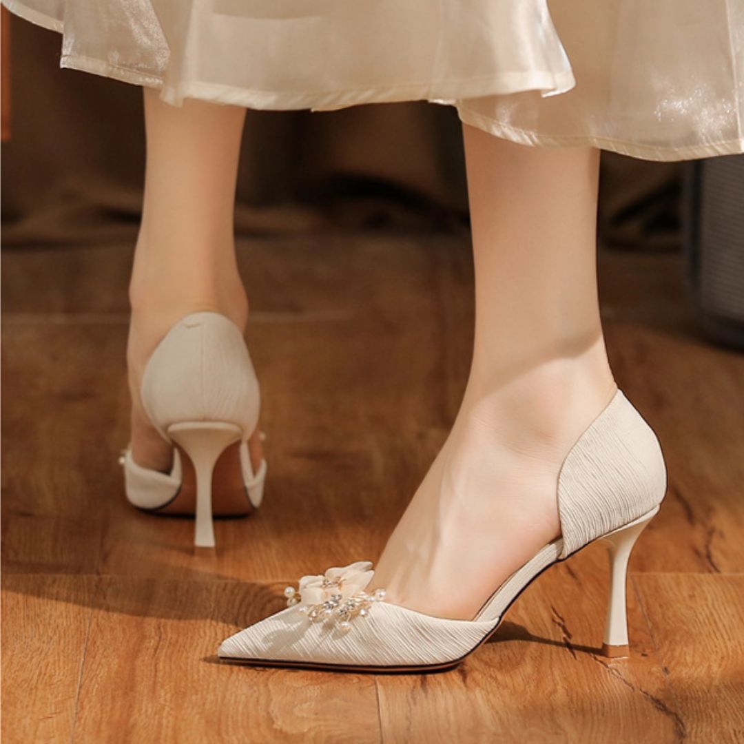Komal Phool — White Bridal Embelished Heel | Ozzaro