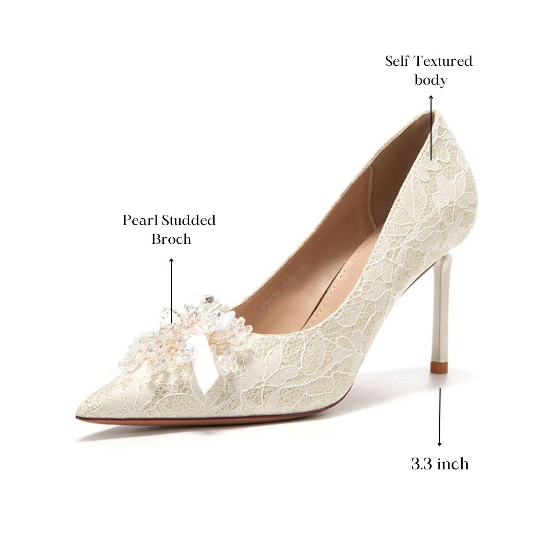 Heera Phool — Soft Gold Bridal & Wedding Heels | Ozzaro