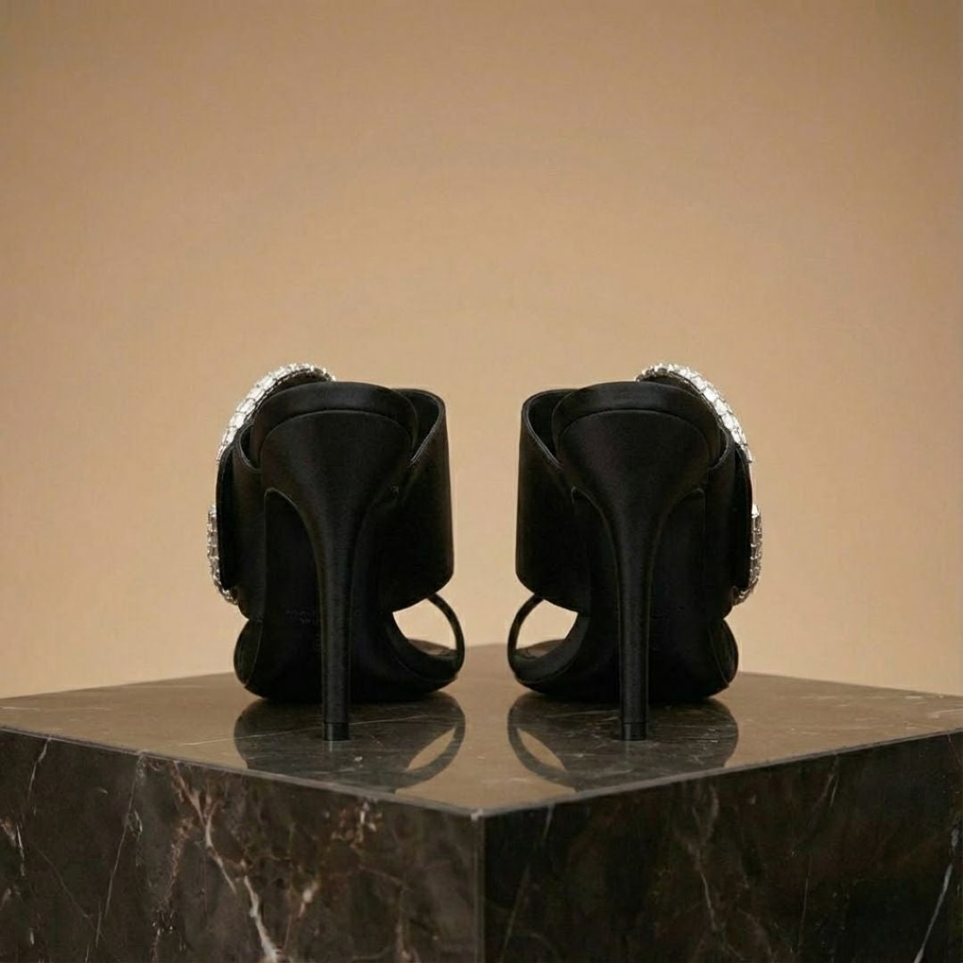 Black high-party heel with crystal buckle 