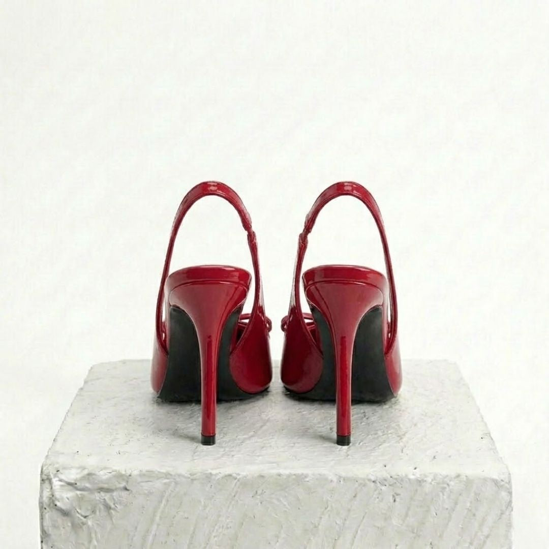 Red high-Party heel with a bow 
