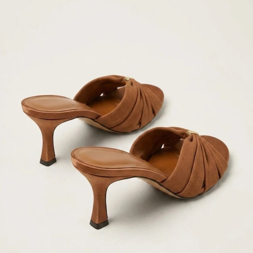 Caramel Knot - Slip-On Casual Heel