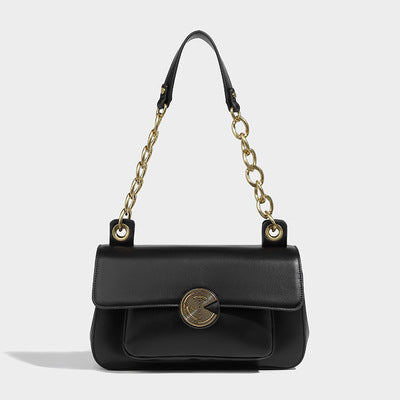 Chain underarm baguette shoulder bag