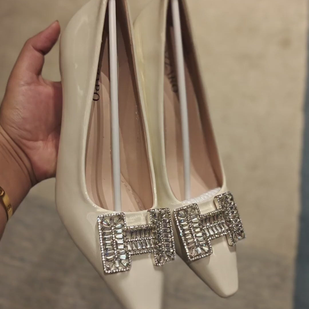 Veronica Vibe — Off-White Office & Corporate Formal Heels | Ozzaro